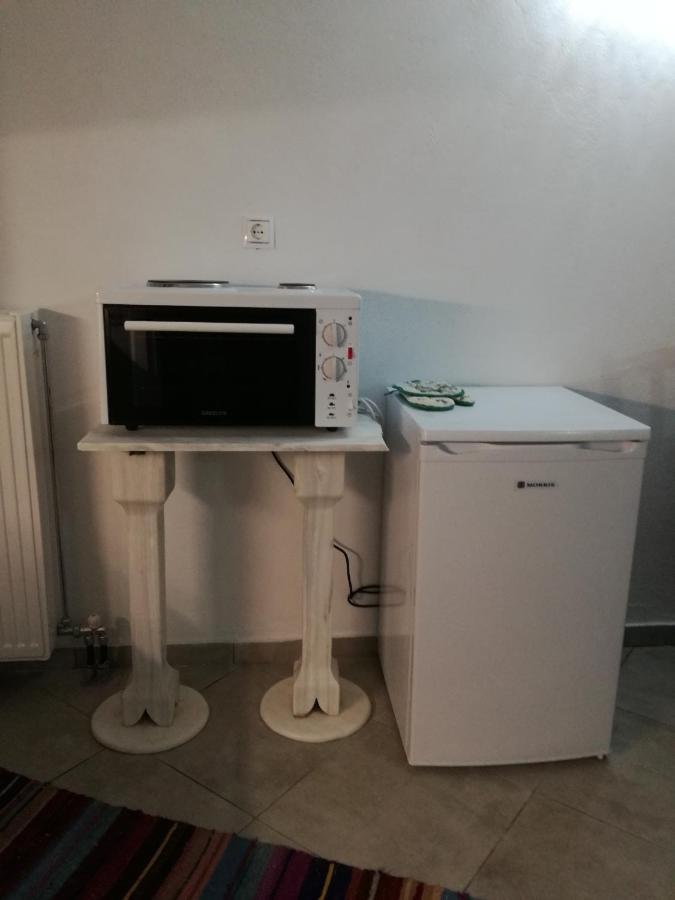 Maria'S Cozy Basement Studio ! Volos Buitenkant foto